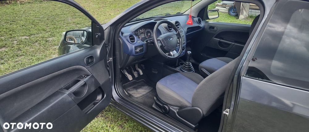 Ford Fiesta 1.3 - 14