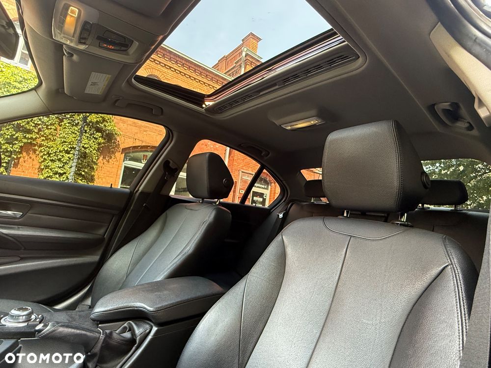 BMW Seria 3 - 30