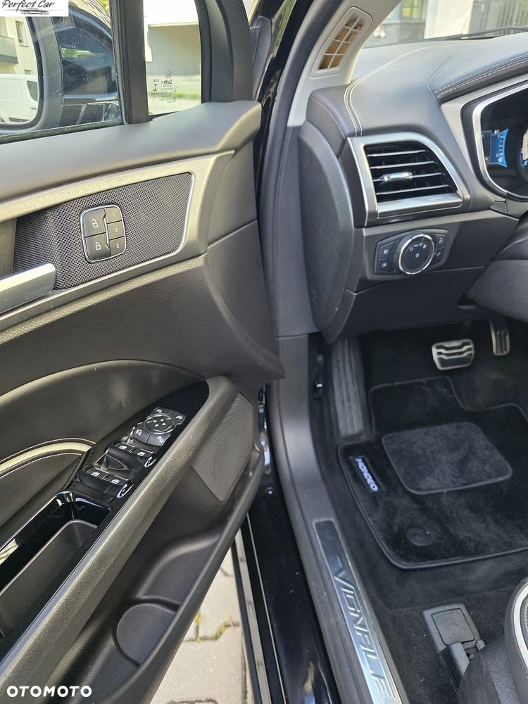 Ford Mondeo SW 2.0 Hybrid Vignale - 13
