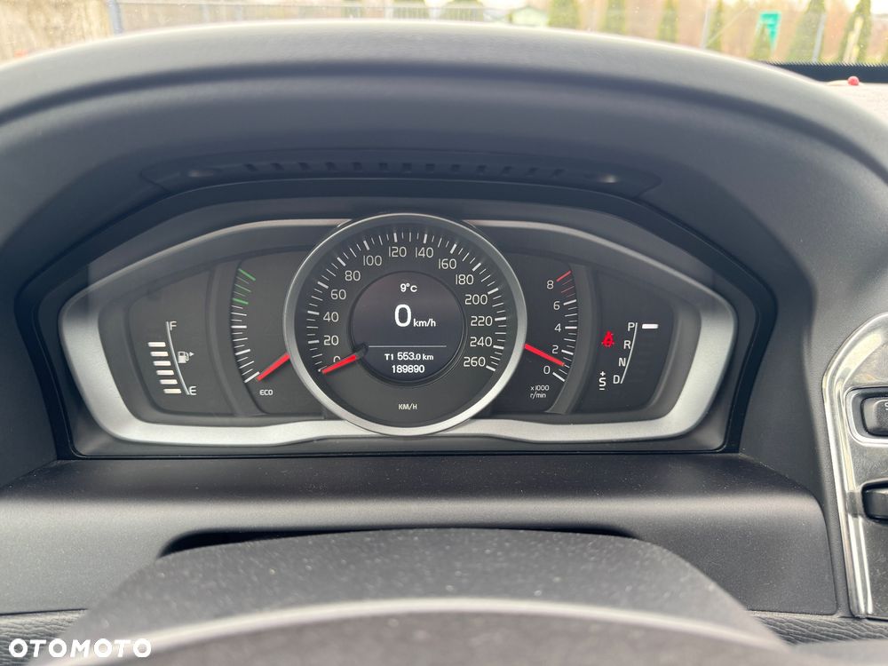 Volvo XC 60 T5 Geartronic Summum - 13