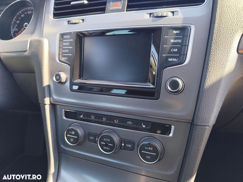 Volkswagen Golf 1.6 TDI BlueMotion Technology Lounge - 11