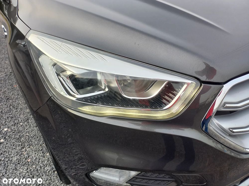 Ford Kuga 1.5 TDCi 2x4 Titanium - 12