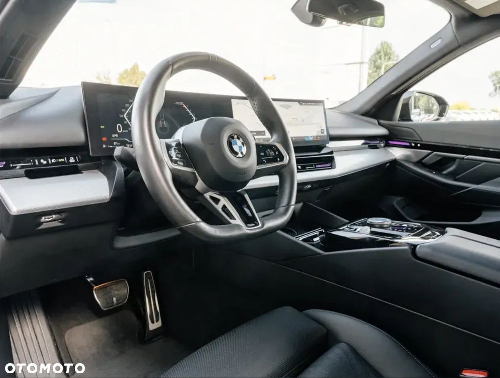 BMW Seria 5 520i mHEV - 5