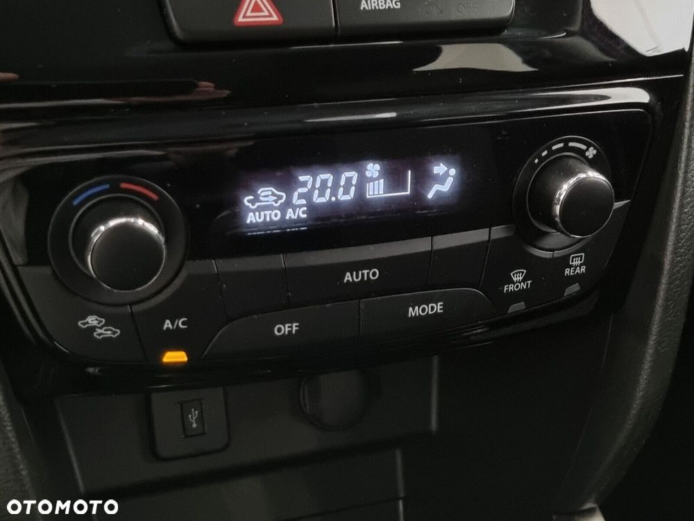 Suzuki Vitara 1.4 Boosterjet SHVS Premium 4WD - 24