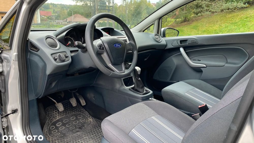 Ford Fiesta - 18