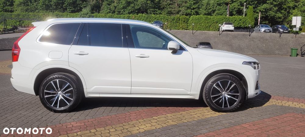 Volvo XC 90 B5 D AWD Momentum - 9