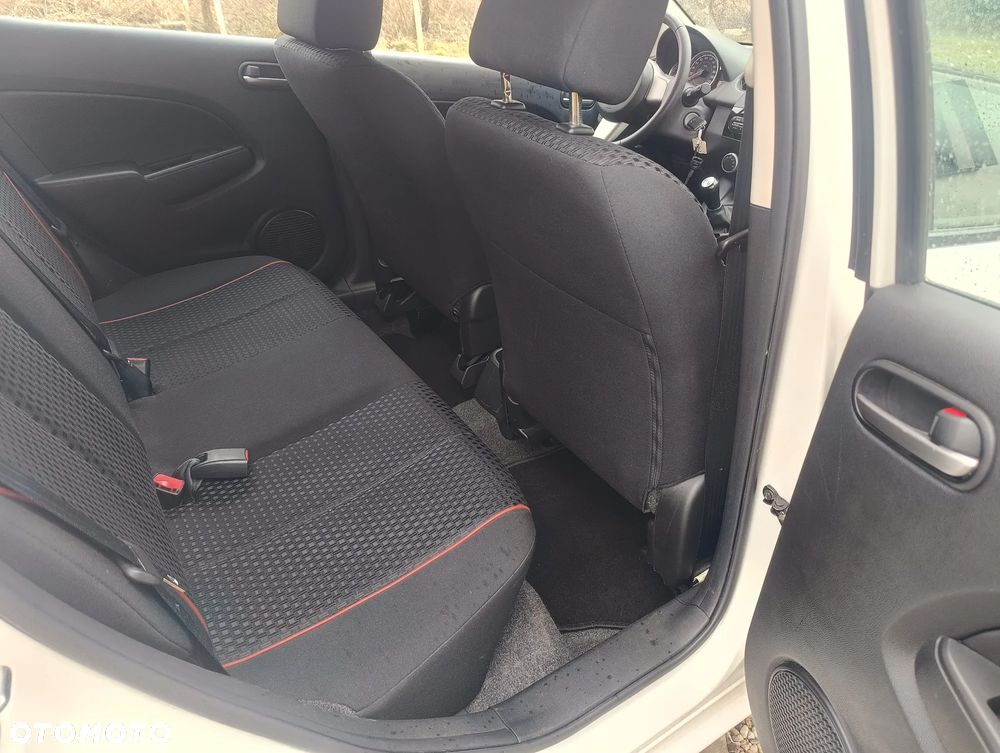 Mazda 2 1.3 MZR Center-Line - 13
