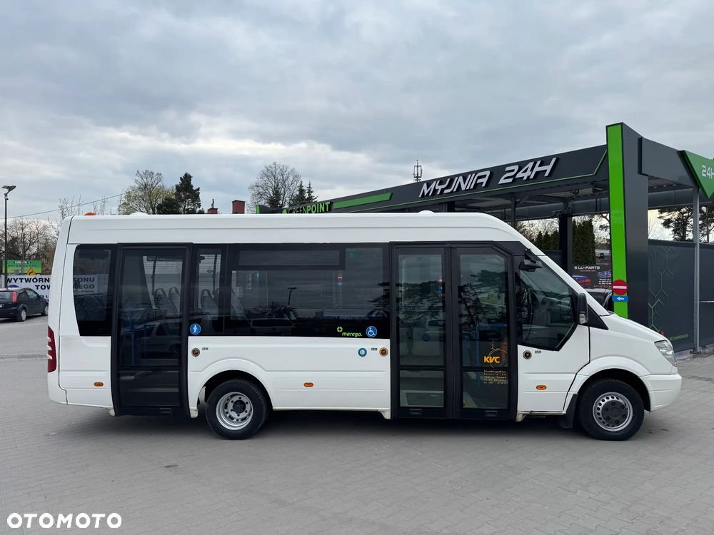 Mercedes-Benz Sprinter - 8