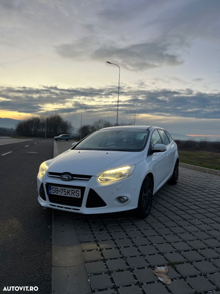 Ford Focus 2.0 TDCI DPF Powershift Titanium - 14