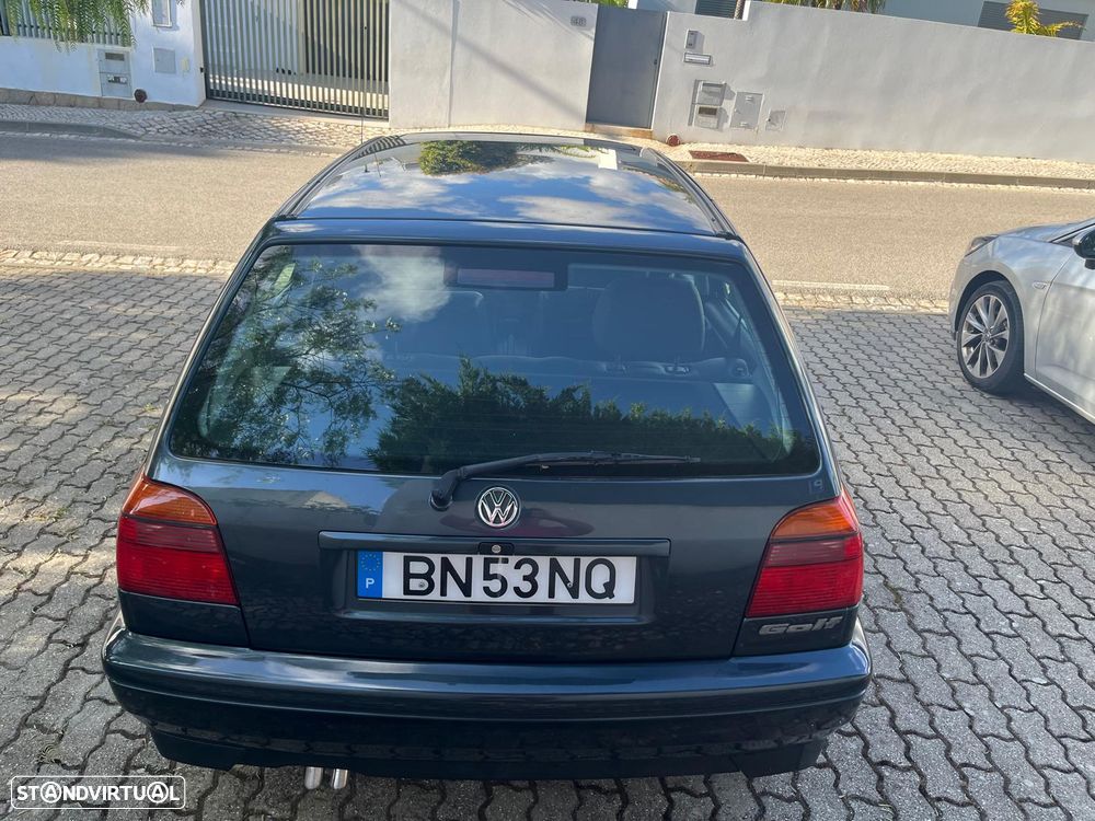 VW Golf - 4
