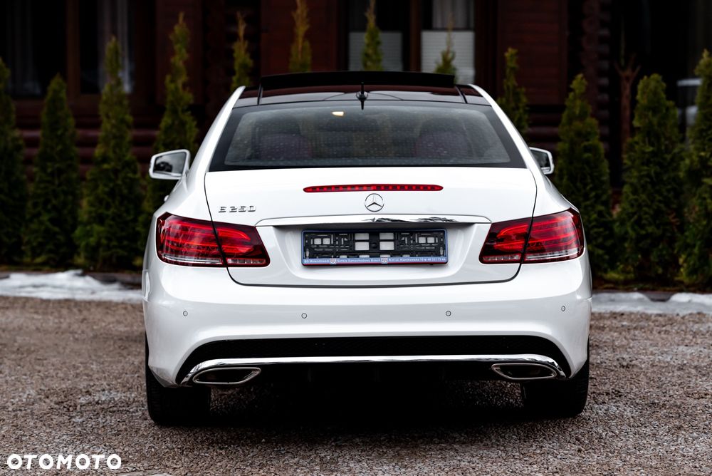 Mercedes-Benz Klasa E 250 7G-TRONIC - 11