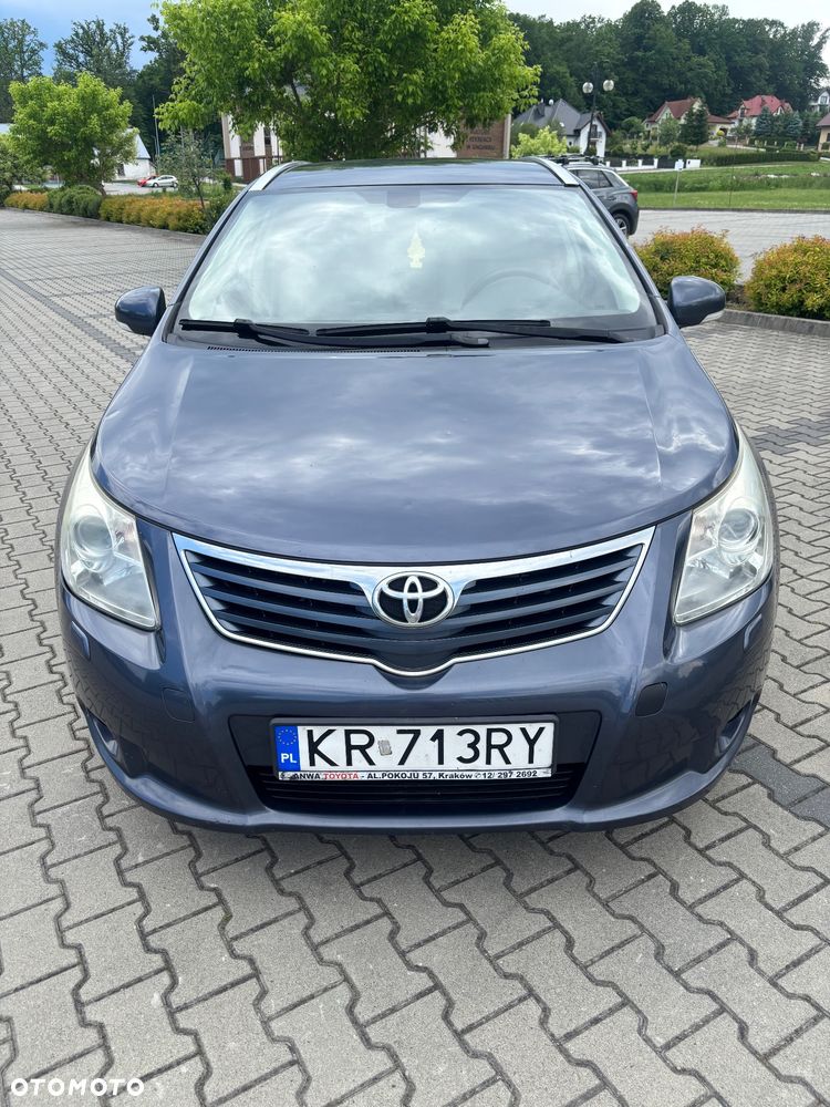 Toyota Avensis 2.0 D-4D Premium - 2