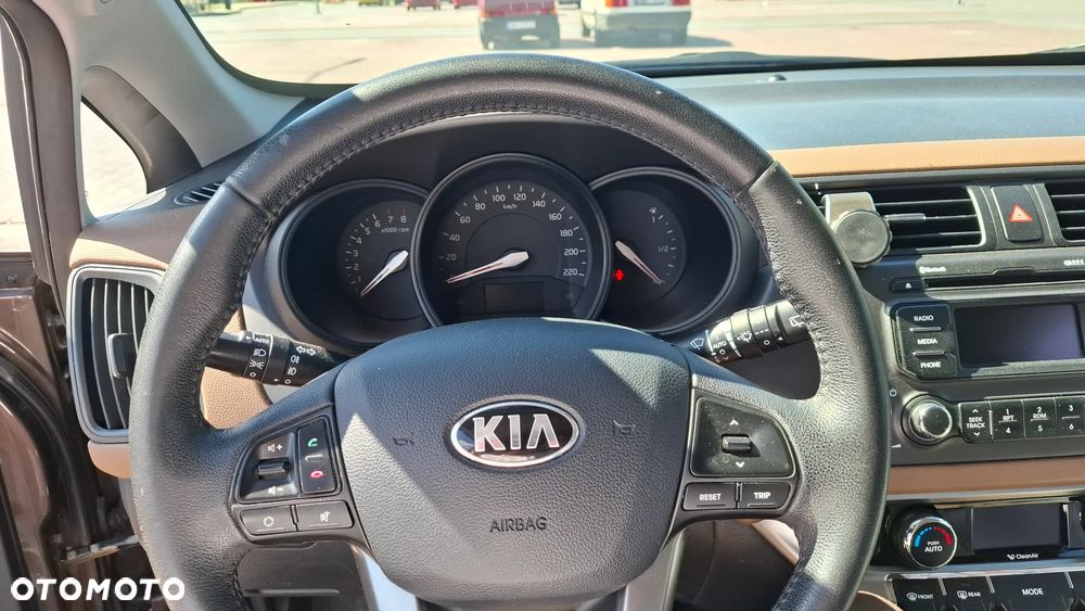 Kia Rio 1.4 M (klm) - 5