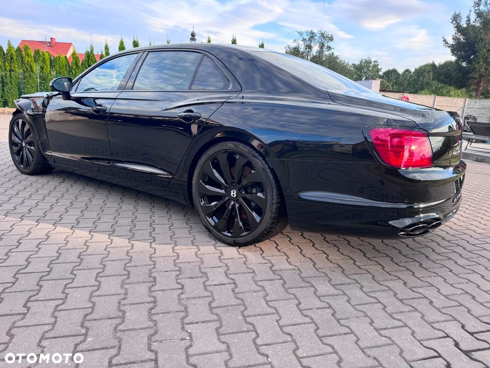 Bentley Flying Spur - 11