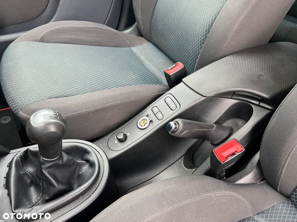 Seat Altea XL XL1.6 Reference - 21