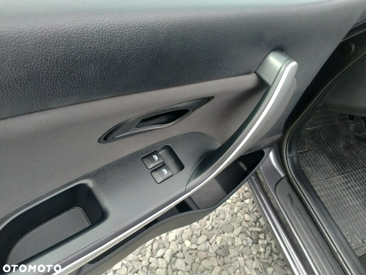 Kia Ceed - 11