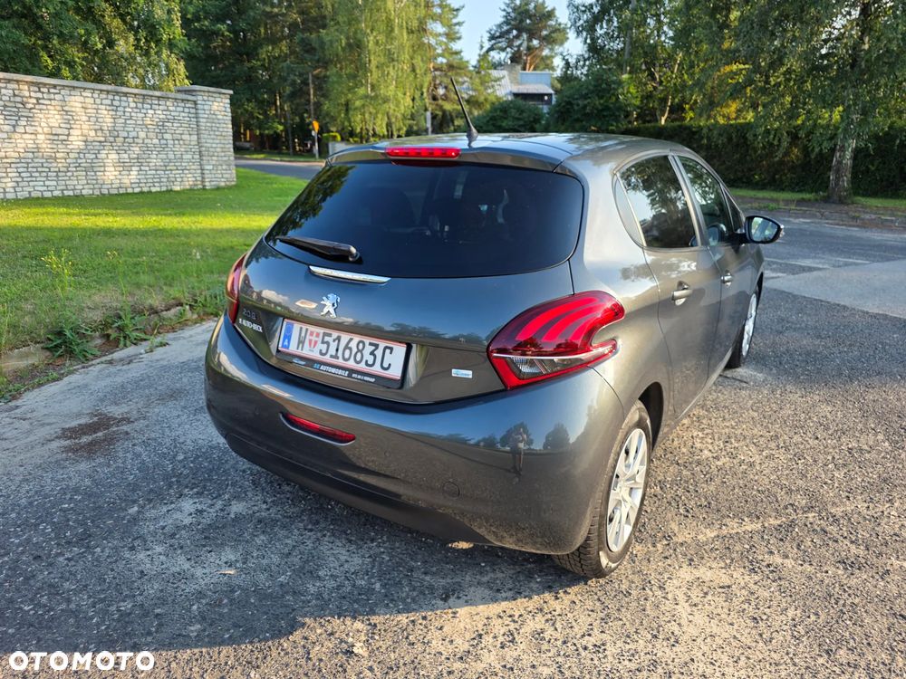 Peugeot 208 PureTech 82 Urban Move - 27