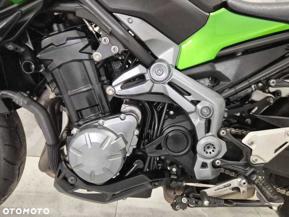 Kawasaki Z 900 - 22