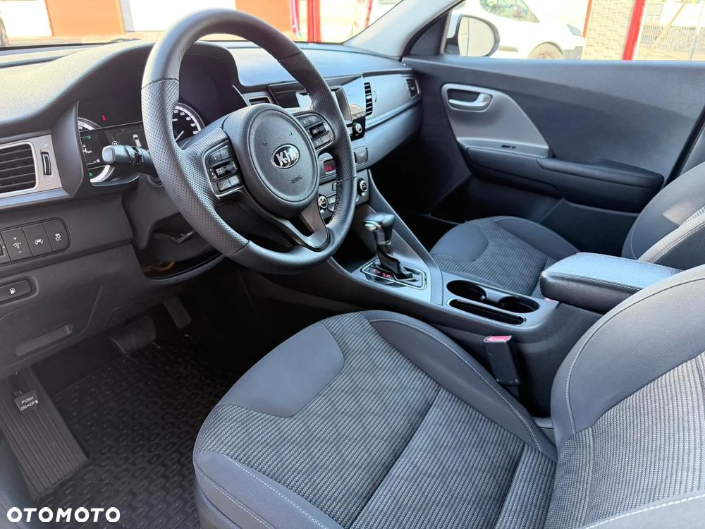 Kia Niro 1.6 GDI Hybrid L - 8