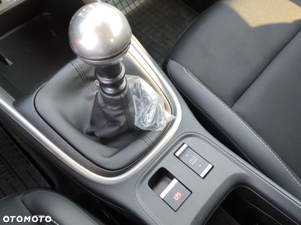 Jeep Avenger 1.2 GSE T3 Altitude FWD - 13