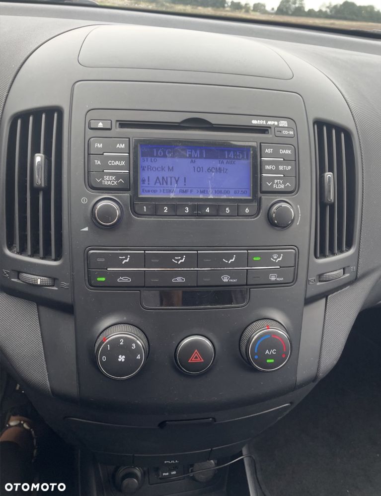 Hyundai i30 1.4 Base - 11