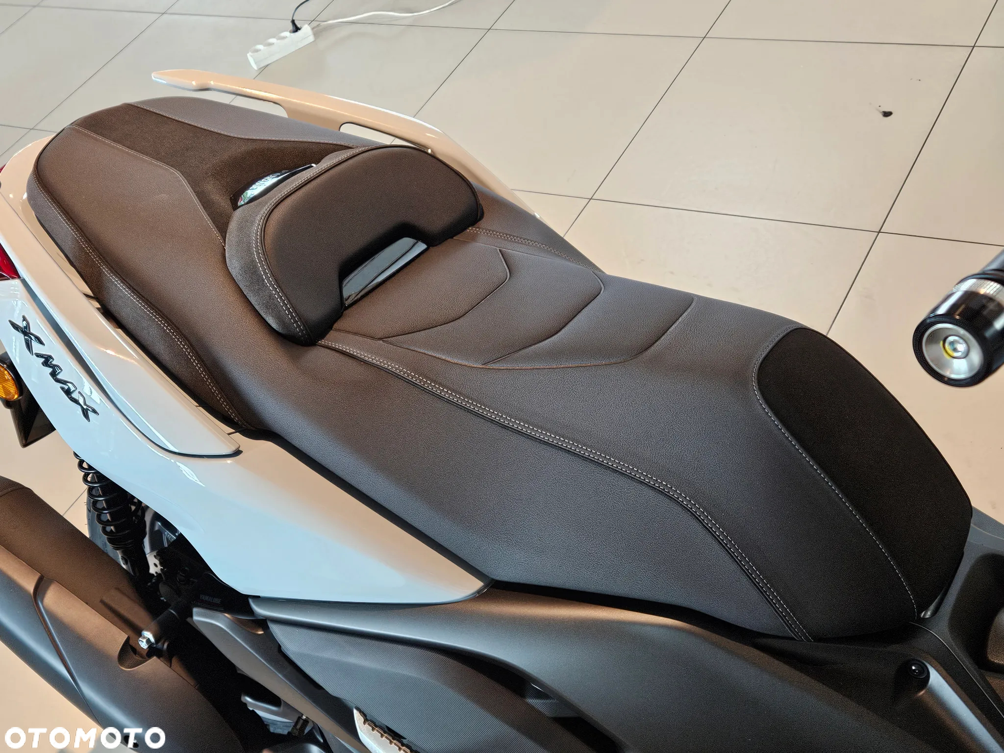 Yamaha X-max - 13