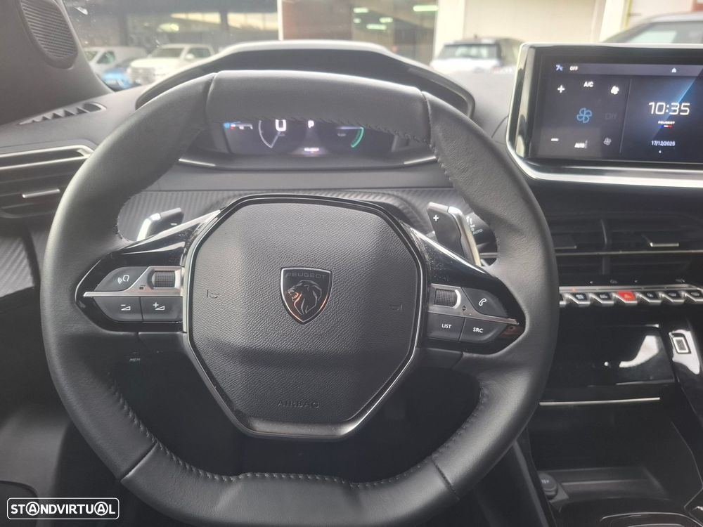 Peugeot 2008 1.2 Hybrid Allure e-DCS6 - 14