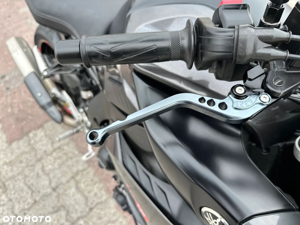 Yamaha MT - 24