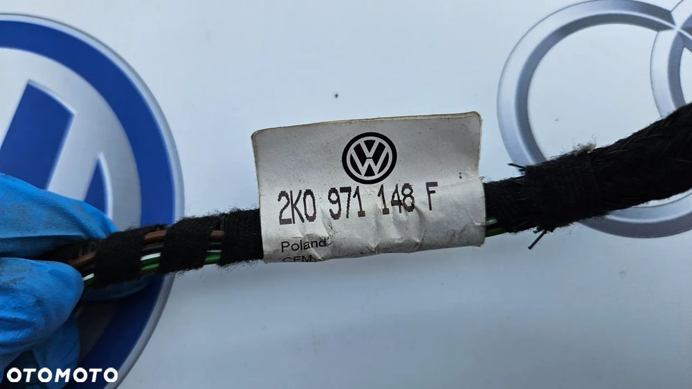 VW Caddy 2K III Instalacja klapy bagażnika Wiązka klapy 2K0971147G 2K0971148F - 10