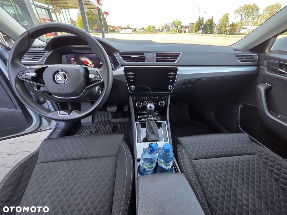Skoda Superb 2.0 TDI SCR Ambition DSG - 19