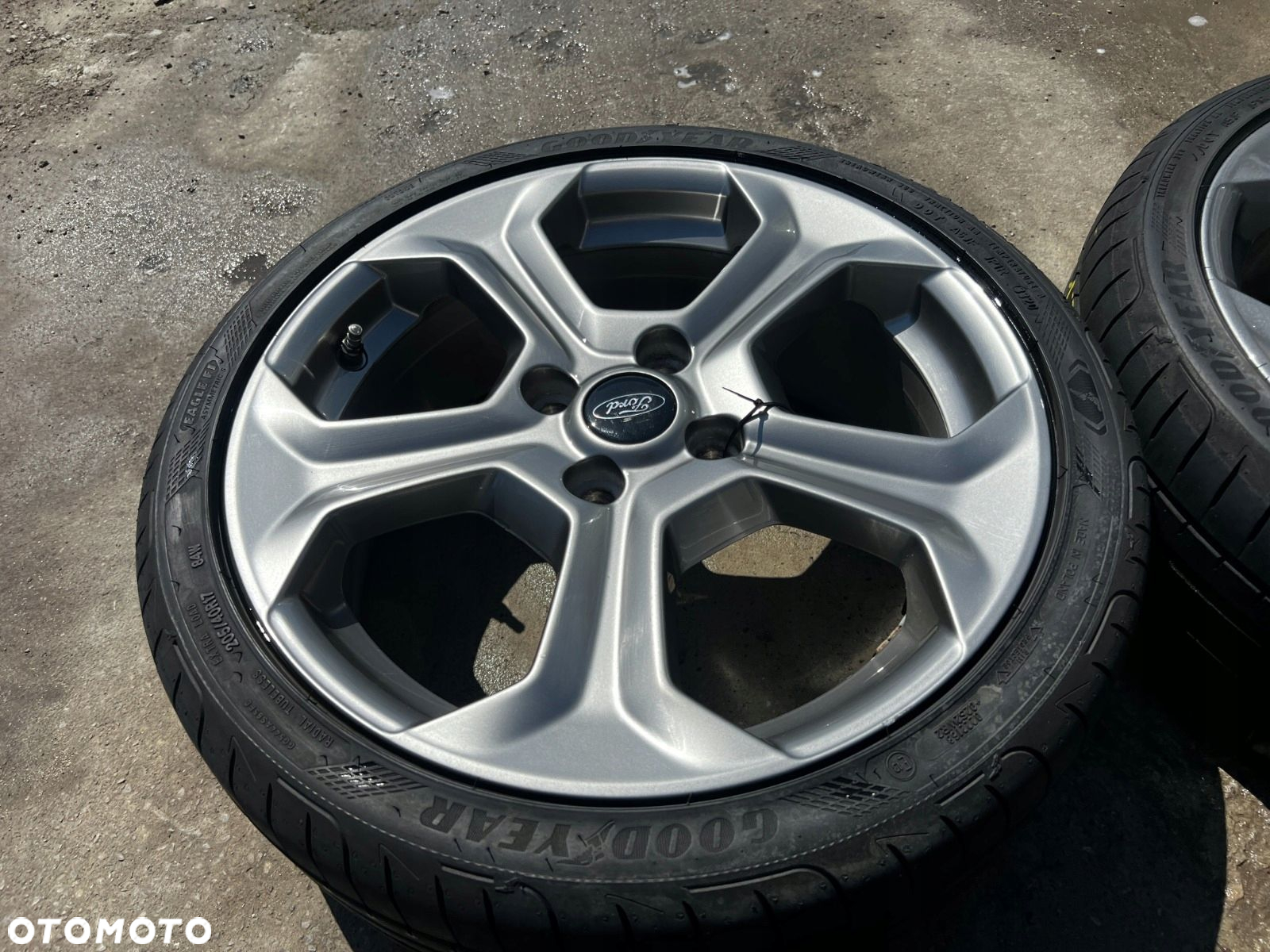 KOŁA FELGI OPONY LETNIE FORD FIESTA MK7 ST 205/40 R17 - 3