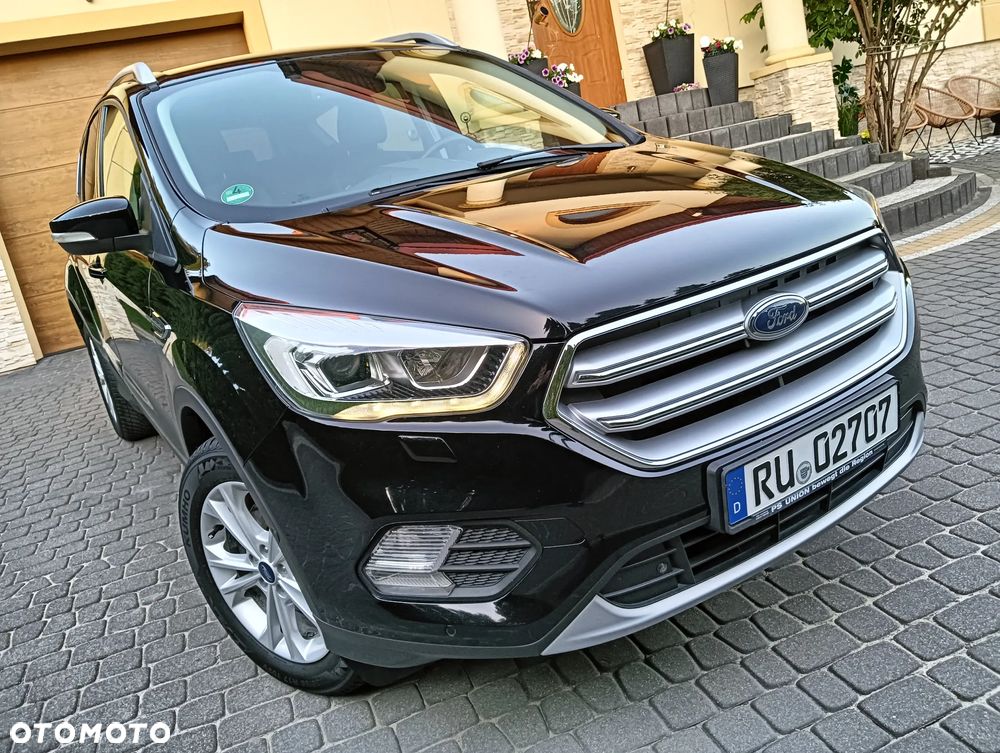 Ford Kuga - 1