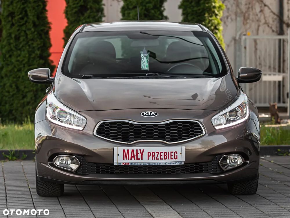 Kia Ceed 1.6 GDI Platinum Edition - 4