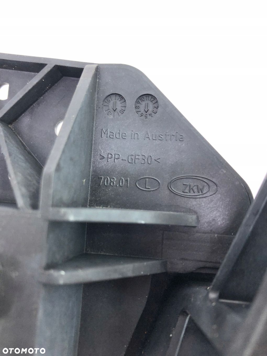 AUDI Q3 8U MOCOWANIE UCHWYT LAMPY LEWY PRZÓD 8U0805607A - 5