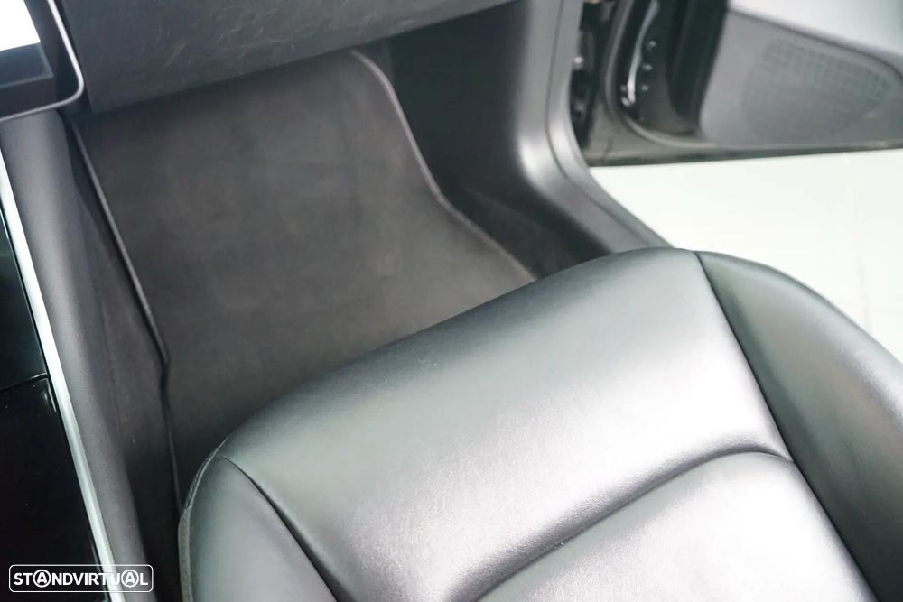 Tesla Model 3 Standard Range Plus RWD - 26