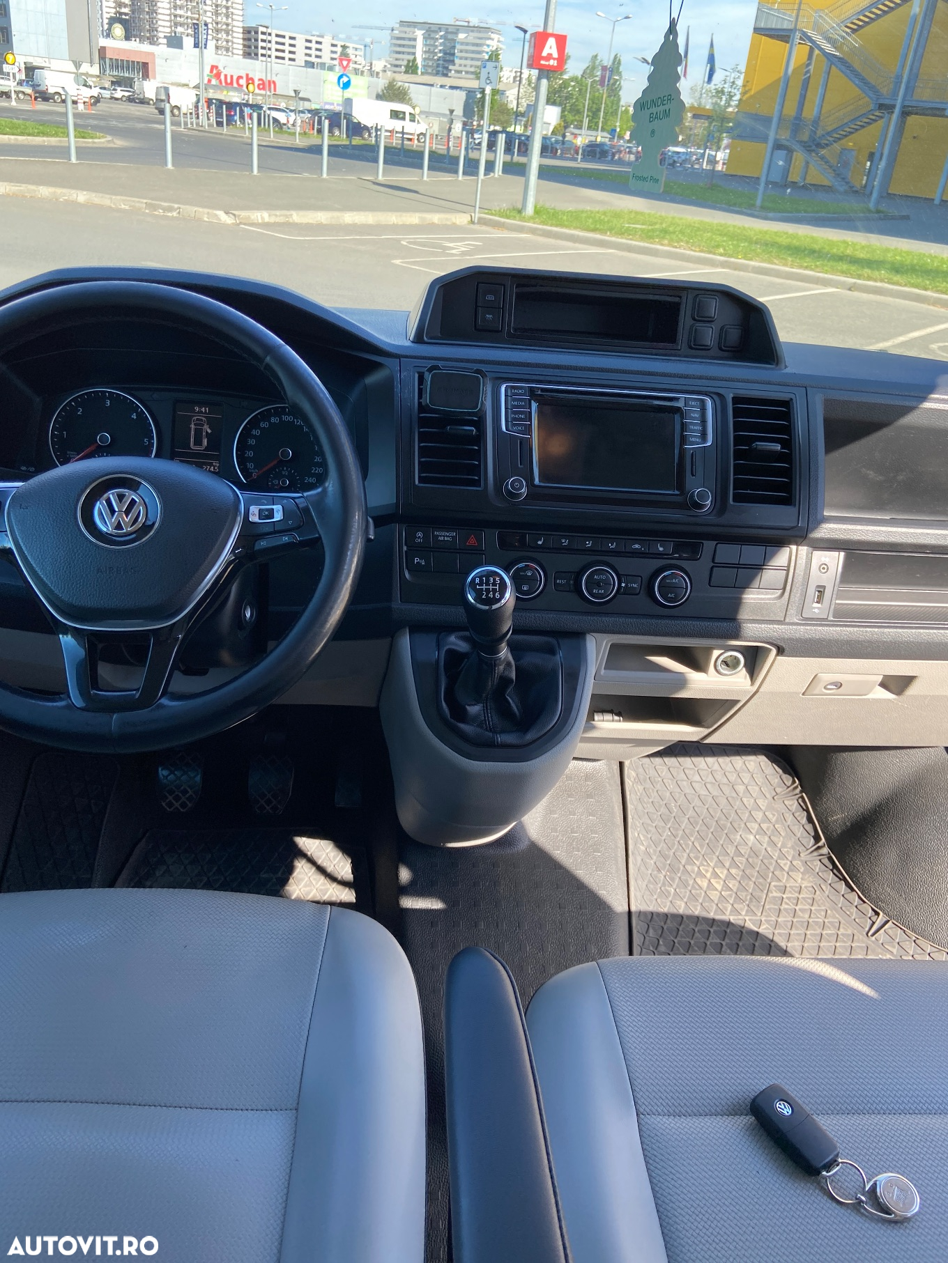 Volkswagen Caravelle T6.1 2.0 TDI 110 kW LR Comfortline 4M - 7