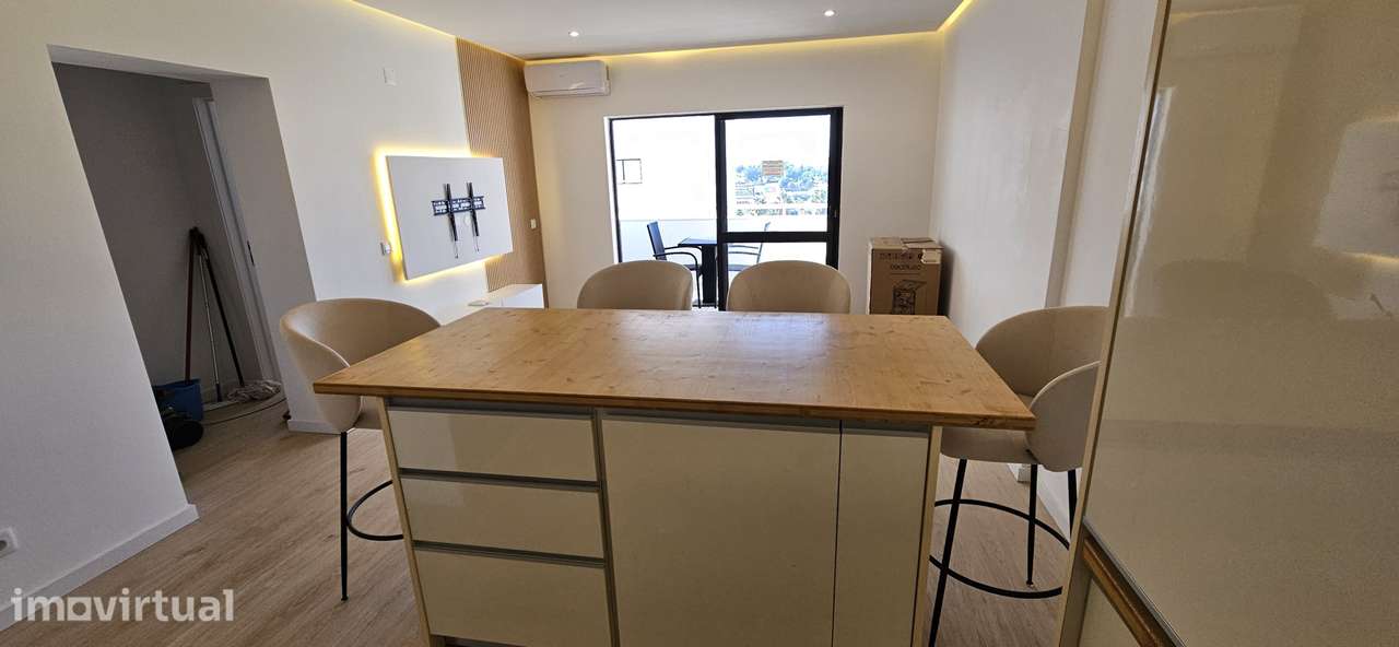 Fabuloso T1 Moderno Renovado Vistas Desafogadas - Grande imagem: 4/21