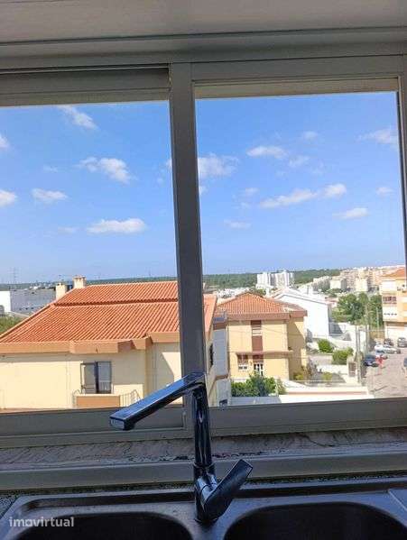 Venda T3 Seixal - Torre da Marinha - Grande imagem: 4/12