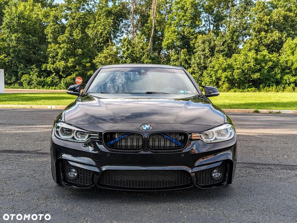 BMW Seria 3 330i xDrive Edition M Sport Shadow - 7