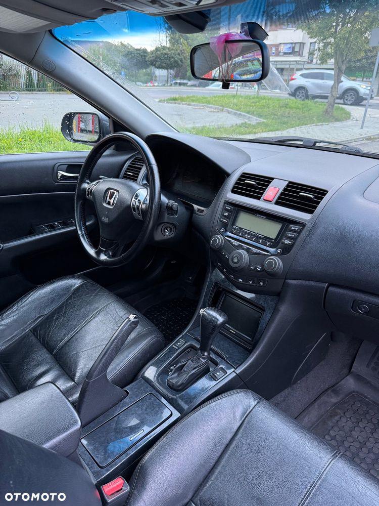 Honda Accord 2.4 Executive - 26