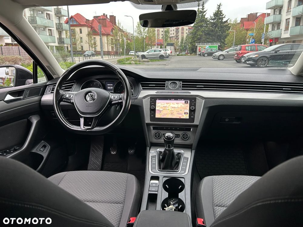 Volkswagen Passat 1.5 TSI EVO Trendline - 12