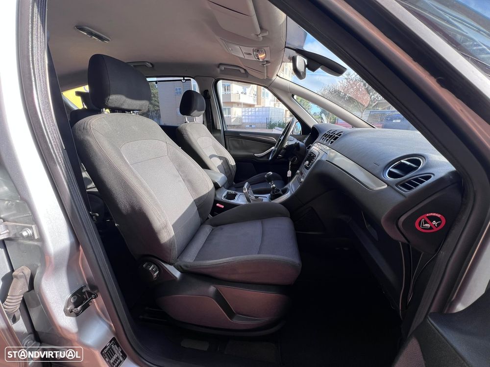 Ford S-Max 1.8 TDCi Titanium 7L - 14