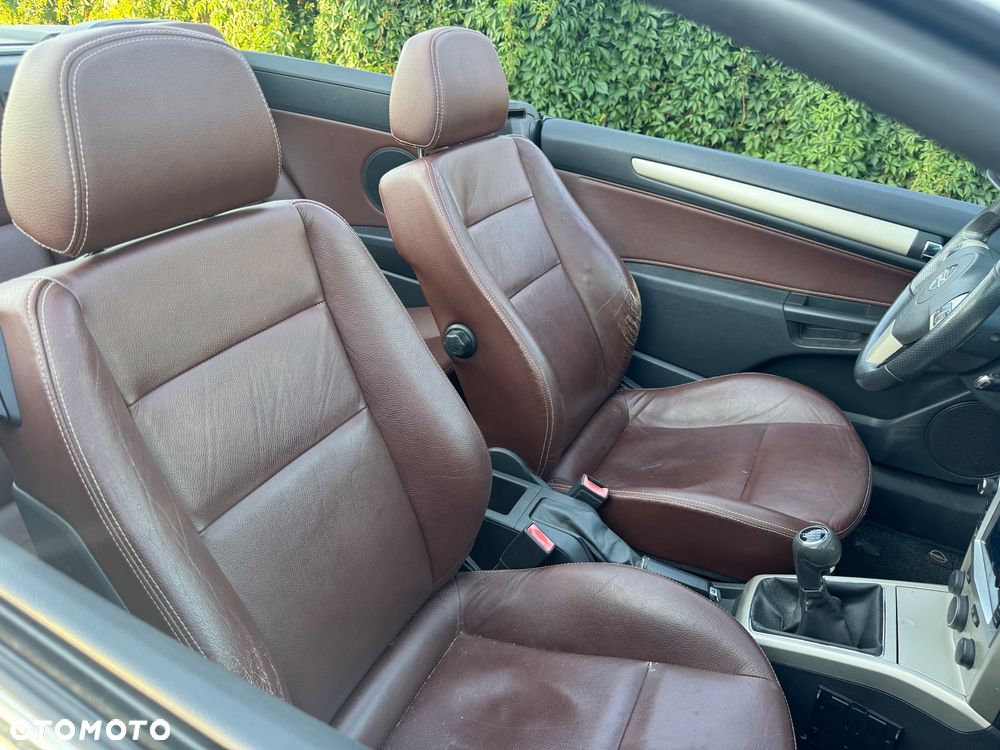 Opel Astra 1.8 Innovation 110 Jahre - 15