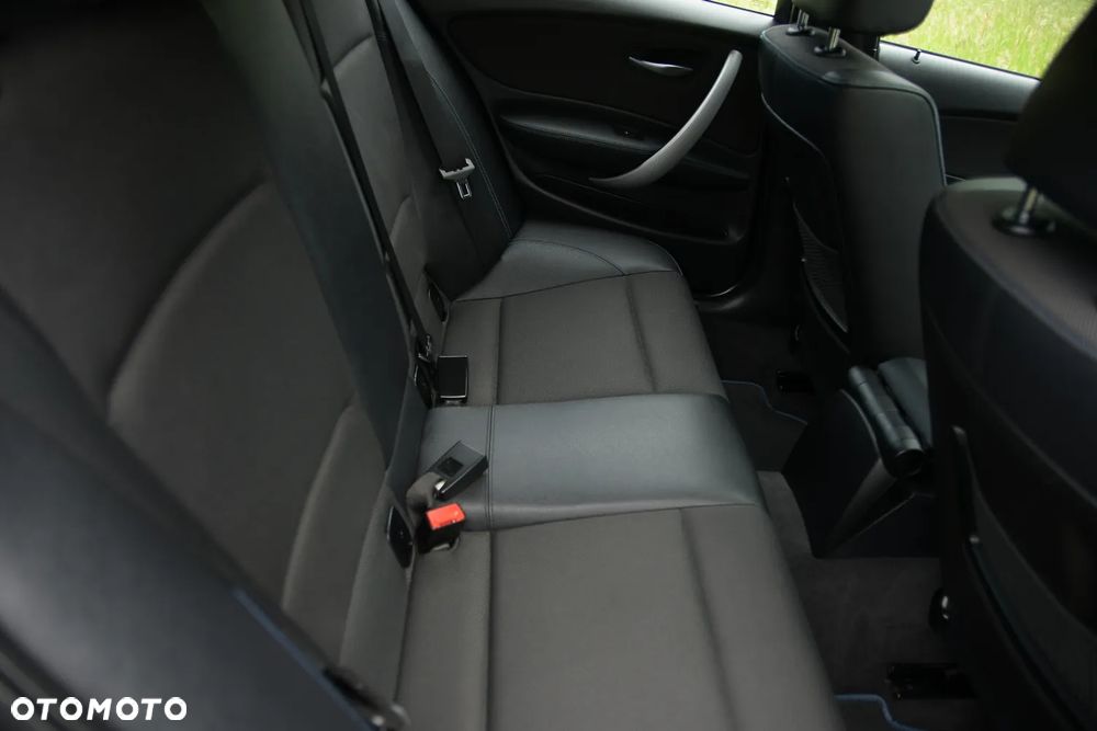 BMW Seria 1 - 27