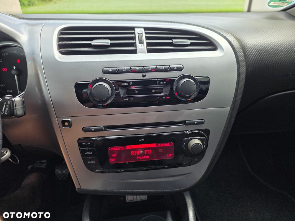 Seat Leon 1.8 TSI Stylance - 20