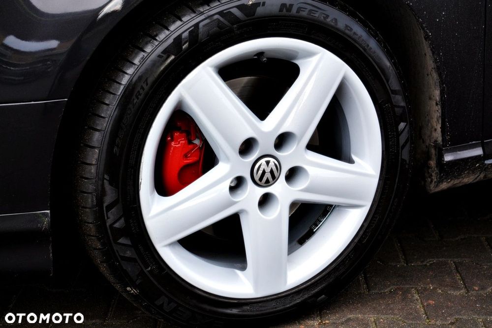 Volkswagen Passat 2.0 TDI DPF Highline - 22