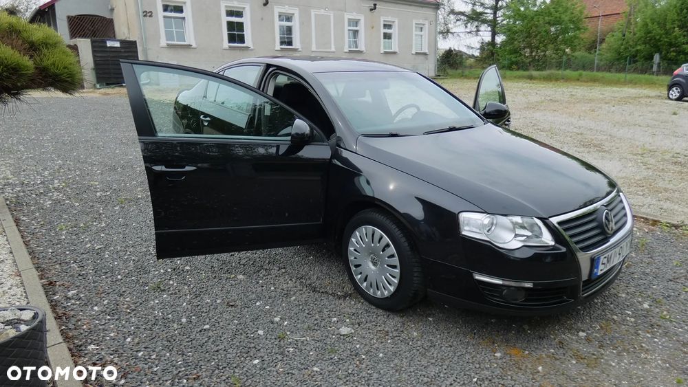 Volkswagen Passat 1.6 Trendline - 11