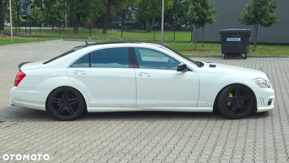 Mercedes-Benz S-Class 2006 photo 3