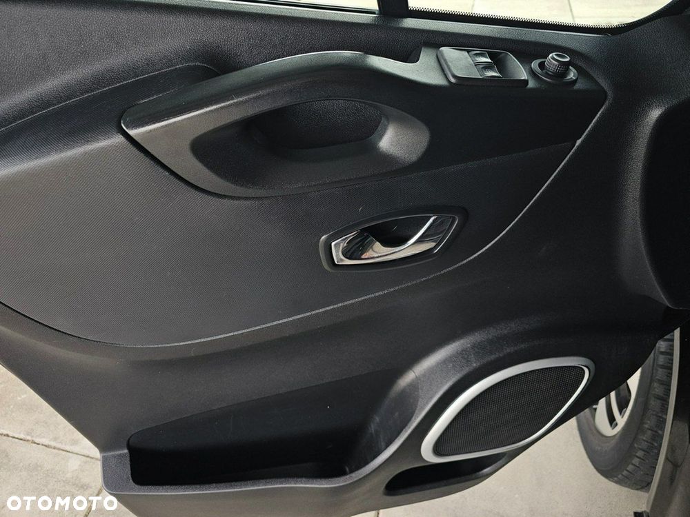 Renault Trafic - 12