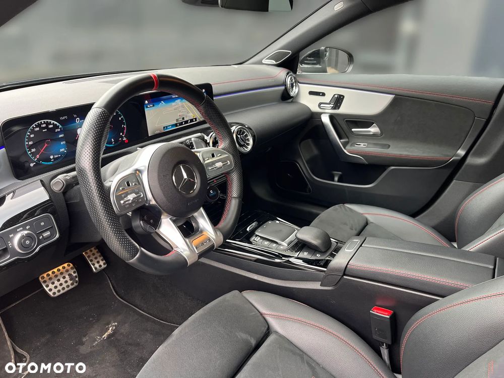 Mercedes-Benz CLA AMG 45 4-Matic 8G-DCT - 8